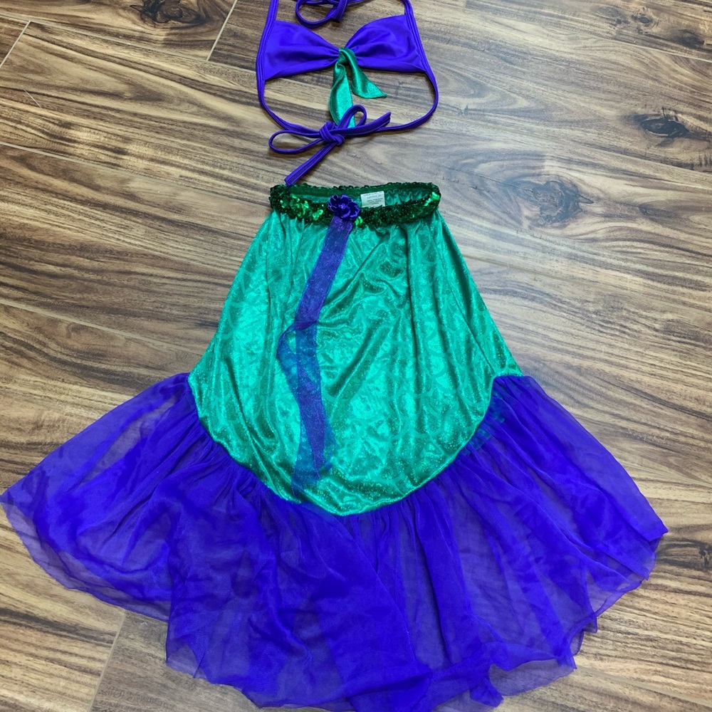 Imagination creations Inc. mermaid top & skirt, child medium